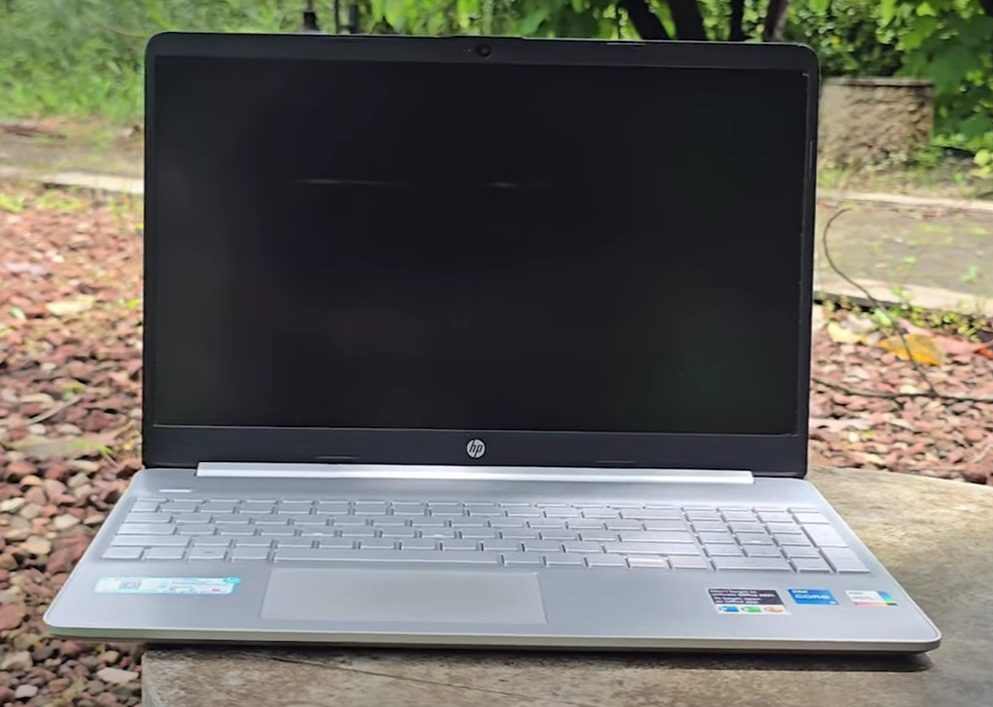 HP Laptop 15s-fq5326TU Overview,  it one of the i5 laptops under 40000